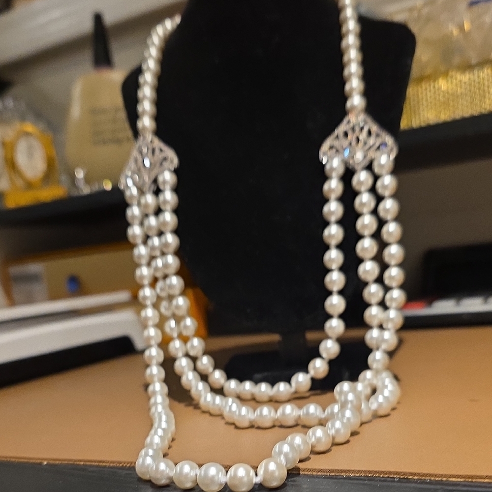 Source Unknown White Pearl Multi-Strand Necklace … - image 6